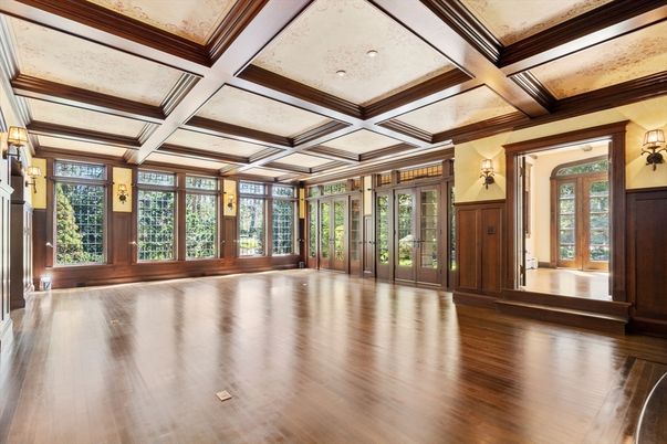 Empty room, Interior, Recessed Lighting, Wooden Beams, Wood Texture Flooring