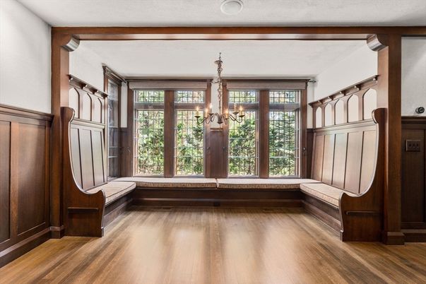 Chandelier, Interior, Wood Texture Flooring