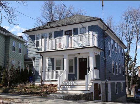 Exterior, Facade, American Foursquare