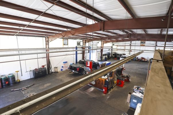 Garage, Interior