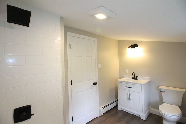 Bathroom, Interior, Recessed Lighting, Wood Texture Flooring