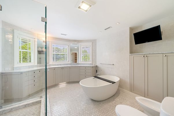 Bathroom, Dual Sink Vanities, Free Standing Baths, Glass Shower, Interior, Recessed Lighting