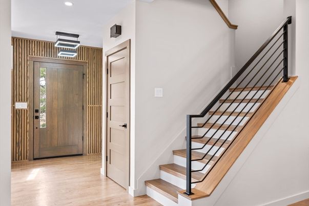 Interior, Recessed Lighting, Wood Texture Flooring