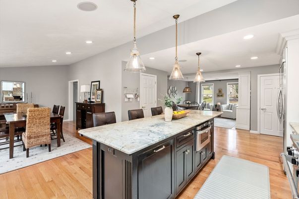 Dining room, Interior, Kitchen, Pendant Lights, Recessed Lighting, Wood Texture Flooring
