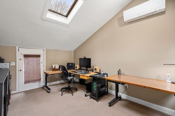 Home Office, Interior