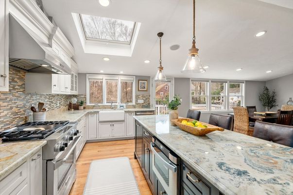 Dining room, Interior, Kitchen, Pendant Lights, Recessed Lighting, Stainless Steel Appliances, Wood Texture Flooring