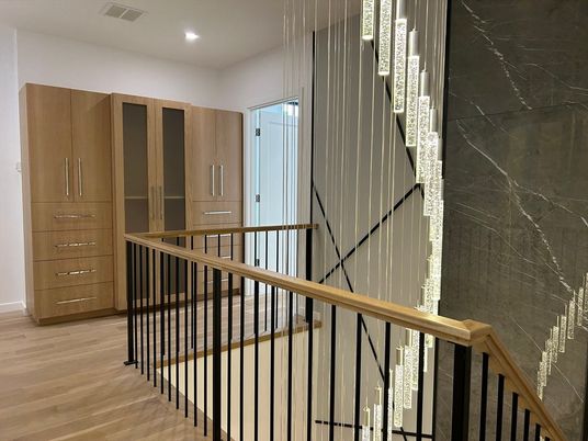 Interior, Recessed Lighting, Wood Texture Flooring