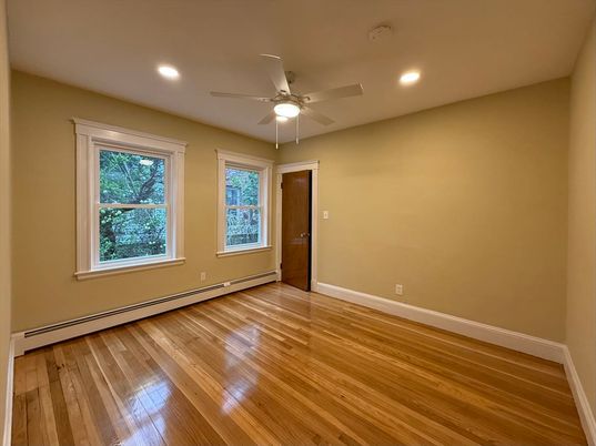 Empty room, Interior, Recessed Lighting, Wood Texture Flooring