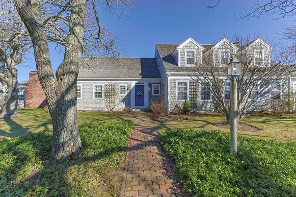 Exterior, Facade, Cape Cod