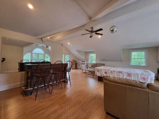Interior, Living room, Pendant Lights, Recessed Lighting, Wood Texture Flooring
