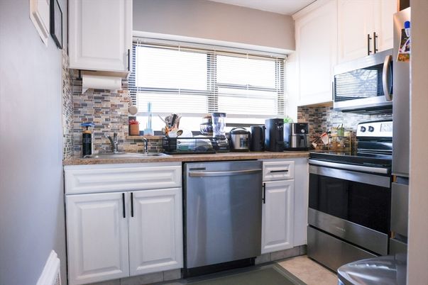 Interior, Kitchen, Stainless Steel Appliances
