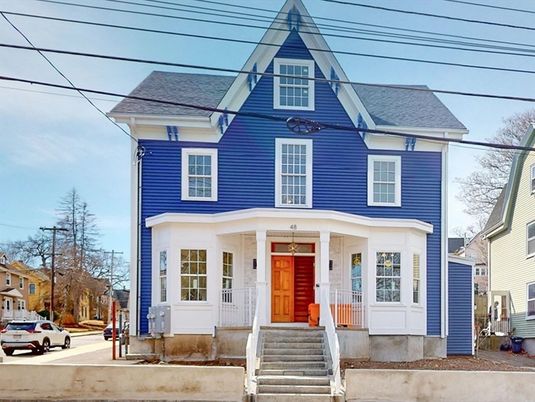 Exterior, Facade, Queen Anne Victorian