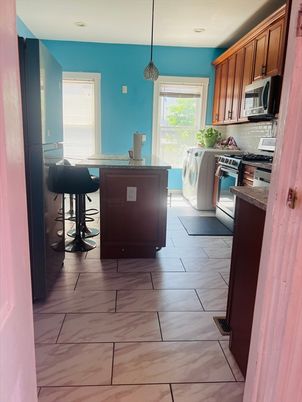 Interior, Kitchen, Marble, Pendant Lights, Recessed Lighting, Washer