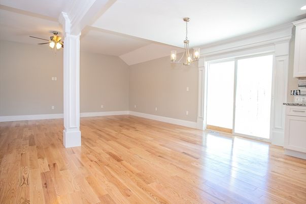 Empty room, Interior, Pendant Lights, Wood Texture Flooring