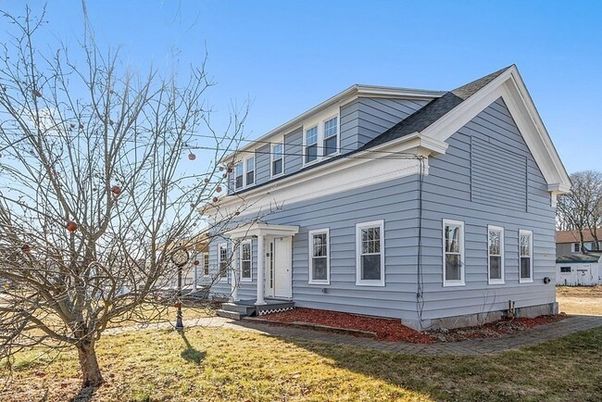 Exterior, Facade, Cape Cod