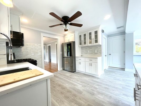 Interior, Kitchen, Recessed Lighting, Wood Texture Flooring