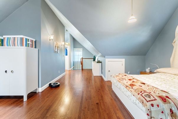 Bedroom, Interior, Pendant Lights, Wood Texture Flooring