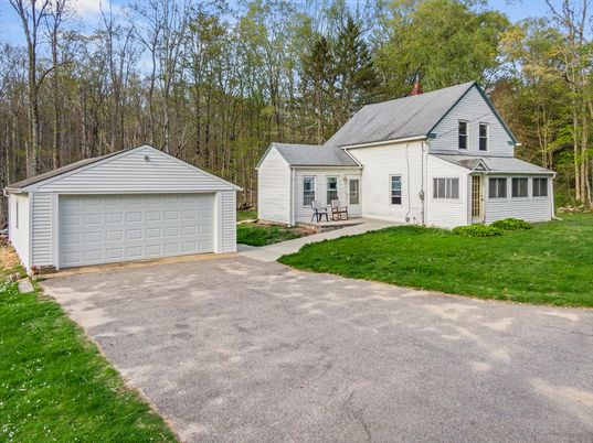 Backyard, Detached Garage, Exterior