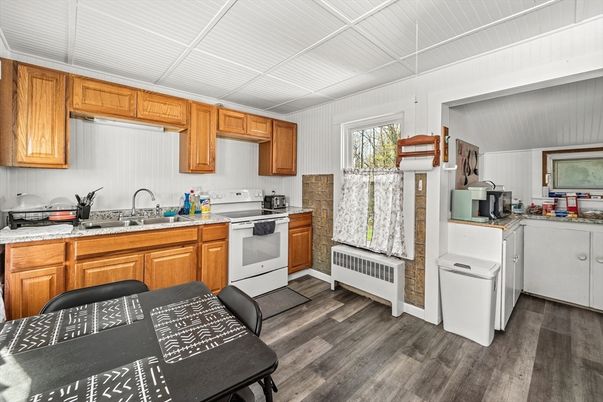 Interior, Kitchen, Wood Texture Flooring