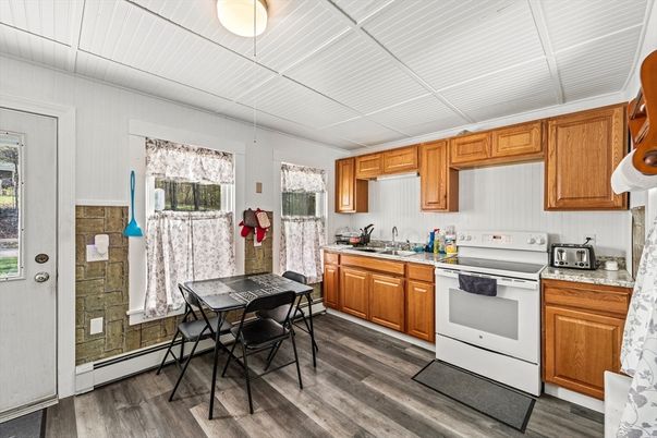 Interior, Kitchen, Wood Texture Flooring