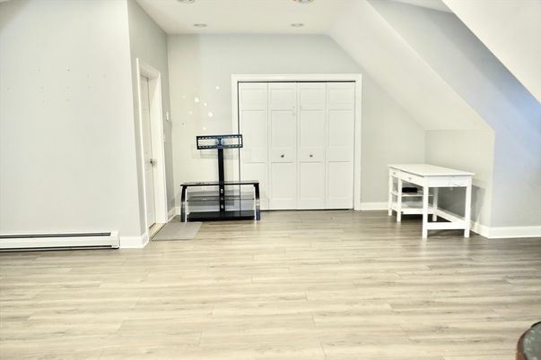 Interior, Recessed Lighting, Wood Texture Flooring