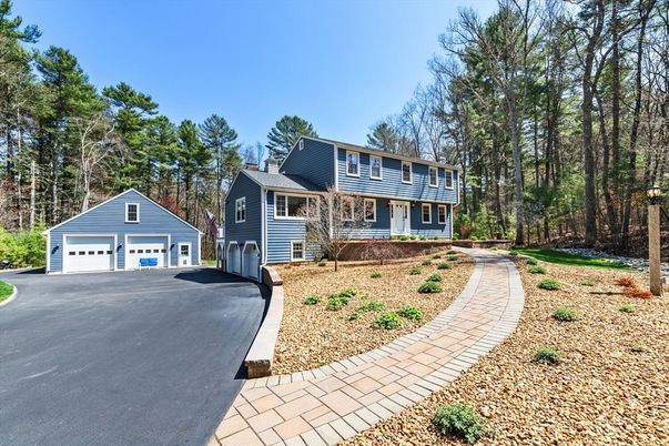 Backyard, Detached Garage, Exterior