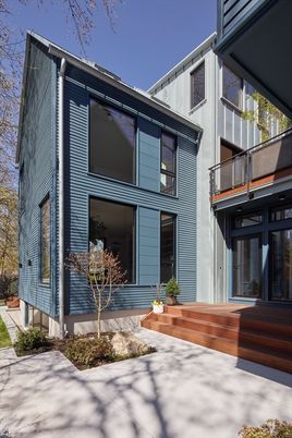 Exterior, Facade, Rowhouse