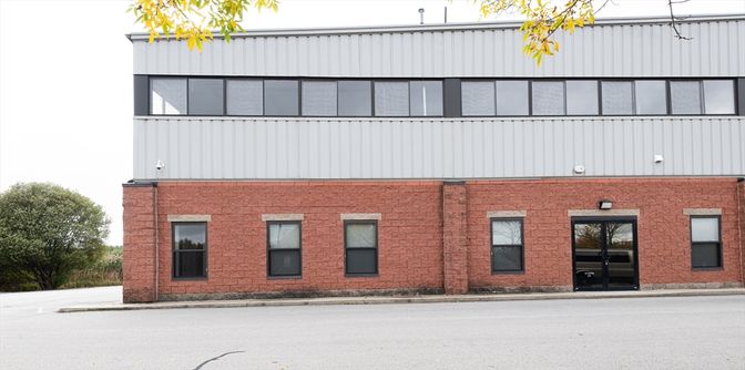 Exterior, Facade, Brick Facade, Rowhouse