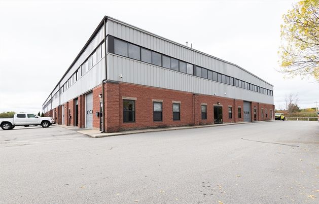 Exterior, Facade, Brick Facade, Highrise