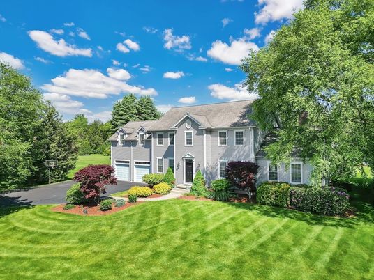 Attached, Backyard, Exterior, Facade, Cape Cod