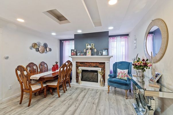 Dining room, Fireplace, Interior, Recessed Lighting, Wood Texture Flooring