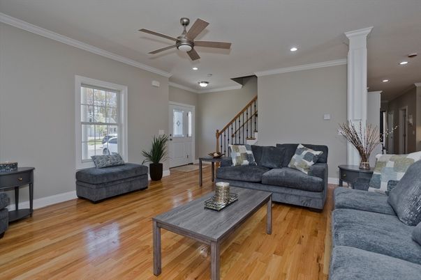 Interior, Living room, Recessed Lighting, Wood Texture Flooring