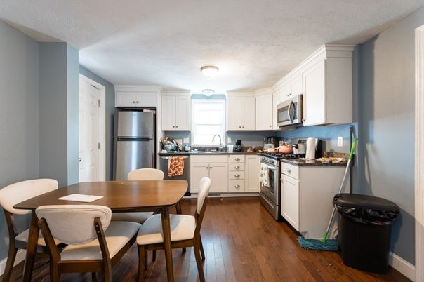 Dining room, Interior, Kitchen, Stainless Steel Appliances, Wood Texture Flooring