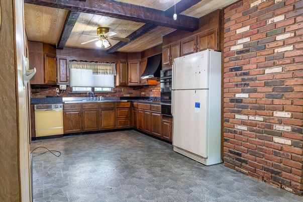 Interior, Kitchen, Stone Walls, Wooden Beams, Wooden Ceilings