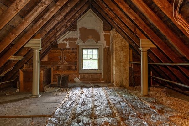 Empty room, Interior, Wooden Beams, Wooden Ceilings, Wooden Walls
