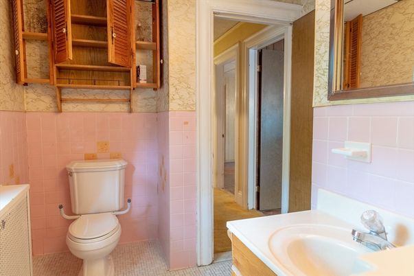 Bathroom, Interior