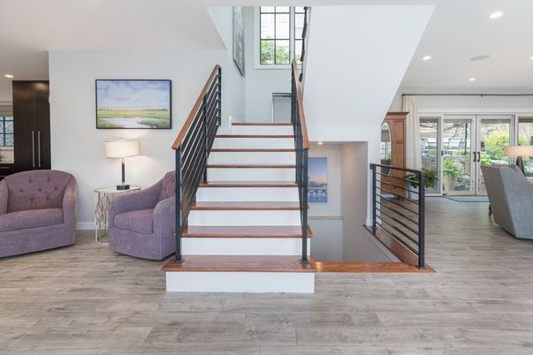 Interior, Recessed Lighting, Wood Texture Flooring