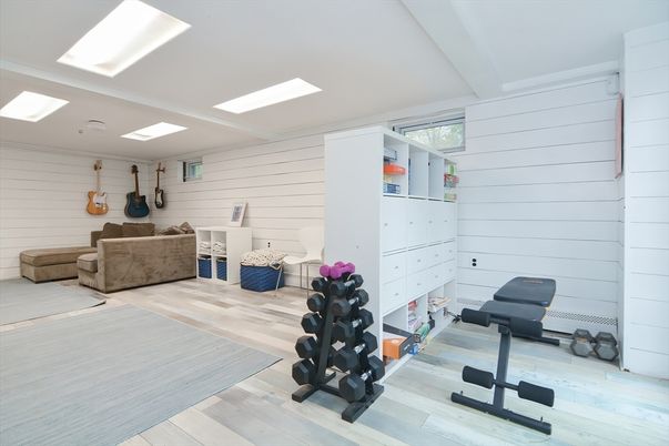 Fitness Equipment, Interior, Recessed Lighting, Wood Texture Flooring