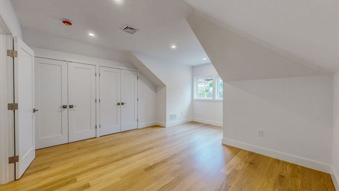 Empty room, Interior, Recessed Lighting, Wood Texture Flooring