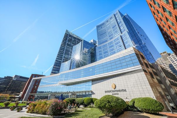 Exterior, Facade, Highrise