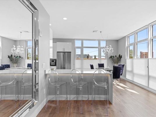 Chandelier, Dining room, Interior, Kitchen, Recessed Lighting, Stainless Steel Appliances, Wood Texture Flooring