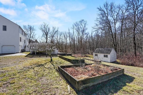 Backyard, Detached Garage, Exterior