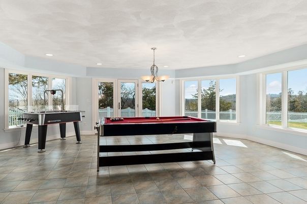 Billiard Table, Game Room, Interior, Pendant Lights, Recessed Lighting
