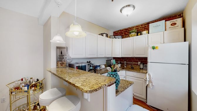 Interior, Kitchen, Pendant Lights, Wood Texture Flooring