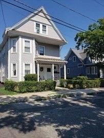 Exterior, Facade, Queen Anne Victorian