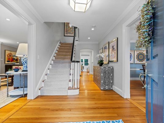 Interior, Recessed Lighting, Wood Texture Flooring