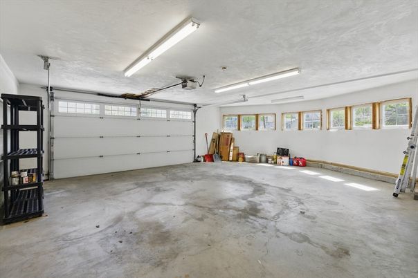 Garage, Interior