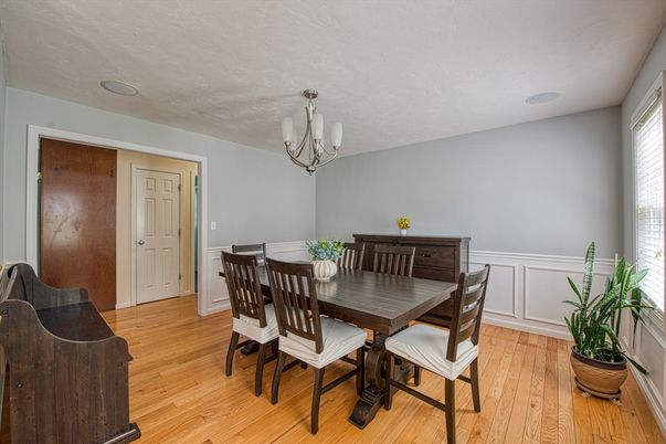 Chandelier, Dining room, Interior, Wood Texture Flooring