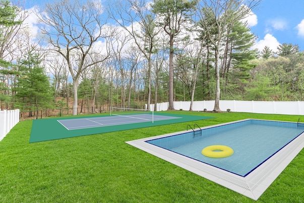 Exterior, Tennis Courts