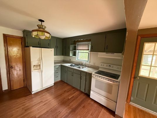 Interior, Kitchen, Wood Texture Flooring